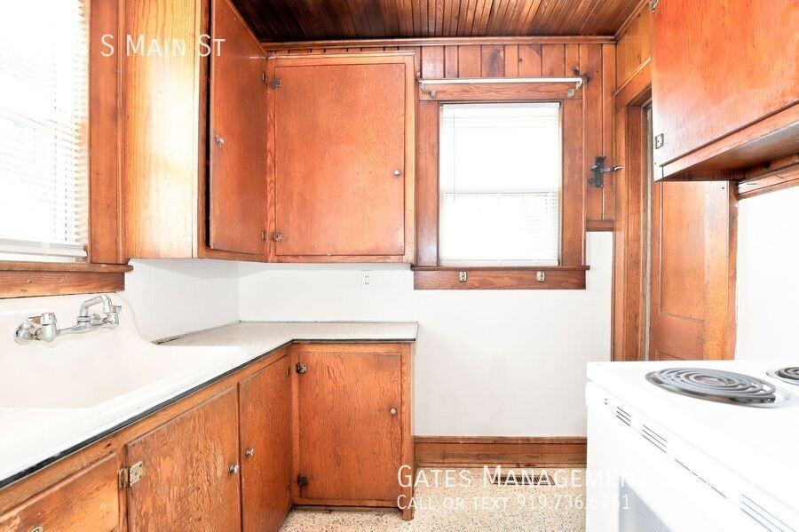 1024 S Main St - Photo 6 of 14