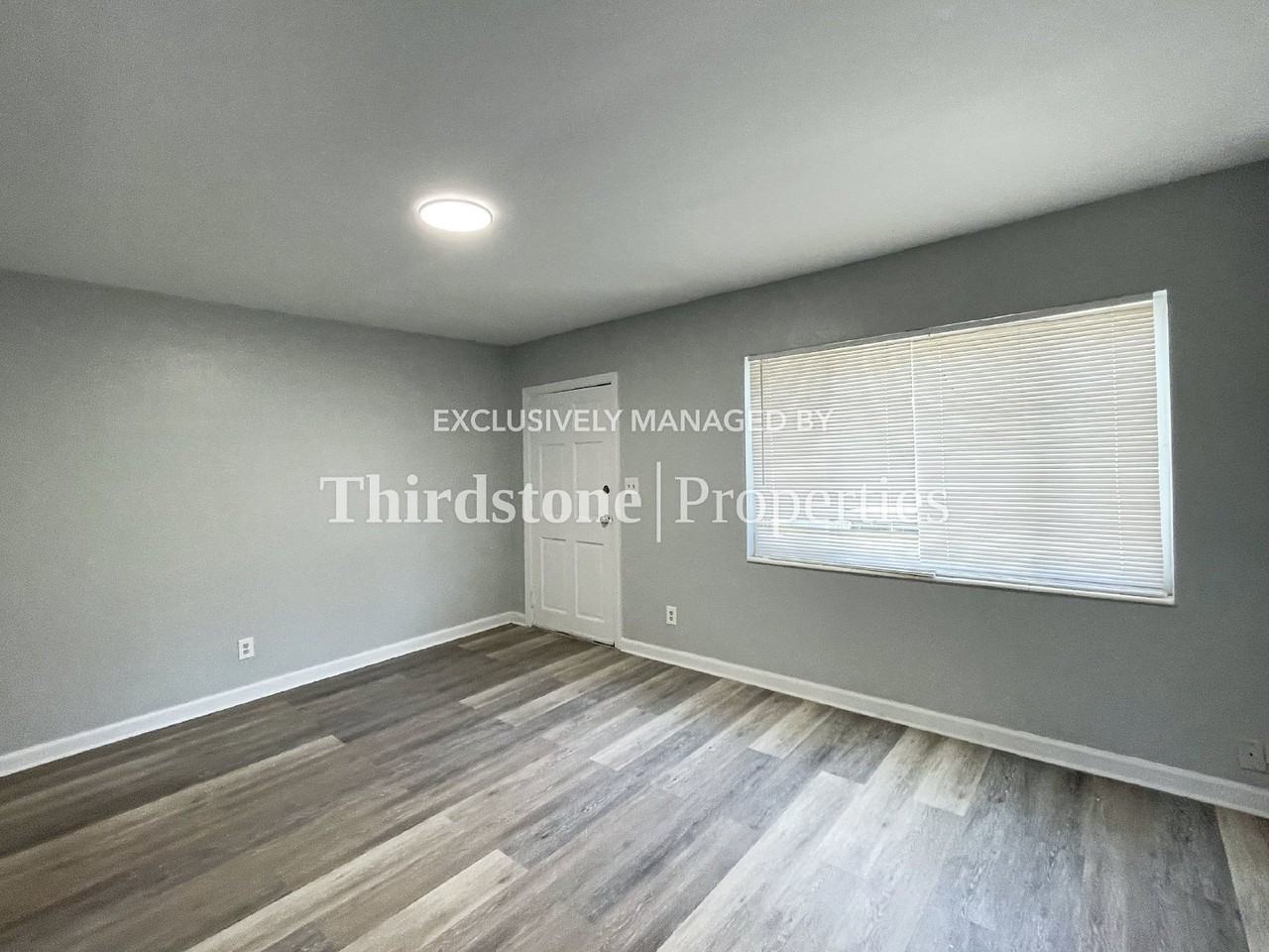 728 Shearer Ave - Photo 2 of 15