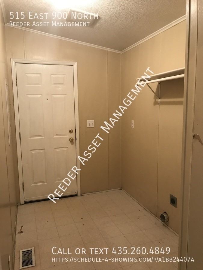 515 E 900 N - Photo 6 of 9