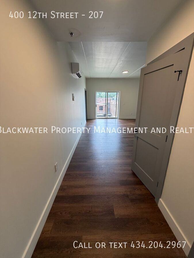400 12th St #207 - Photo 3 of 15