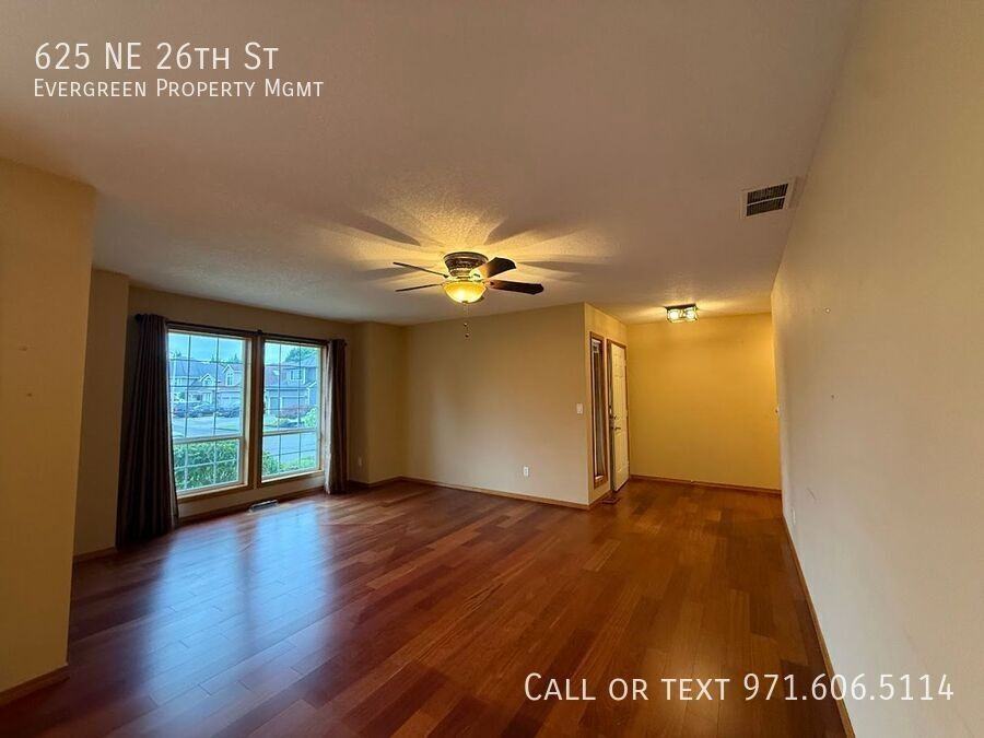 625 Ne 26th St - Photo 7 of 40