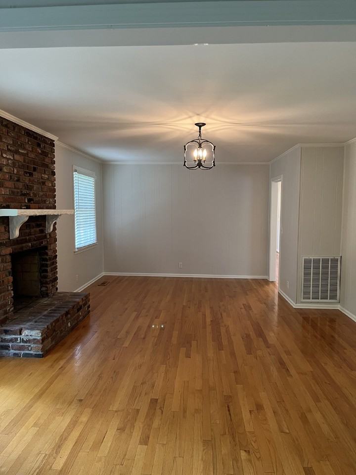810 Davis Dr - Photo 2 of 37