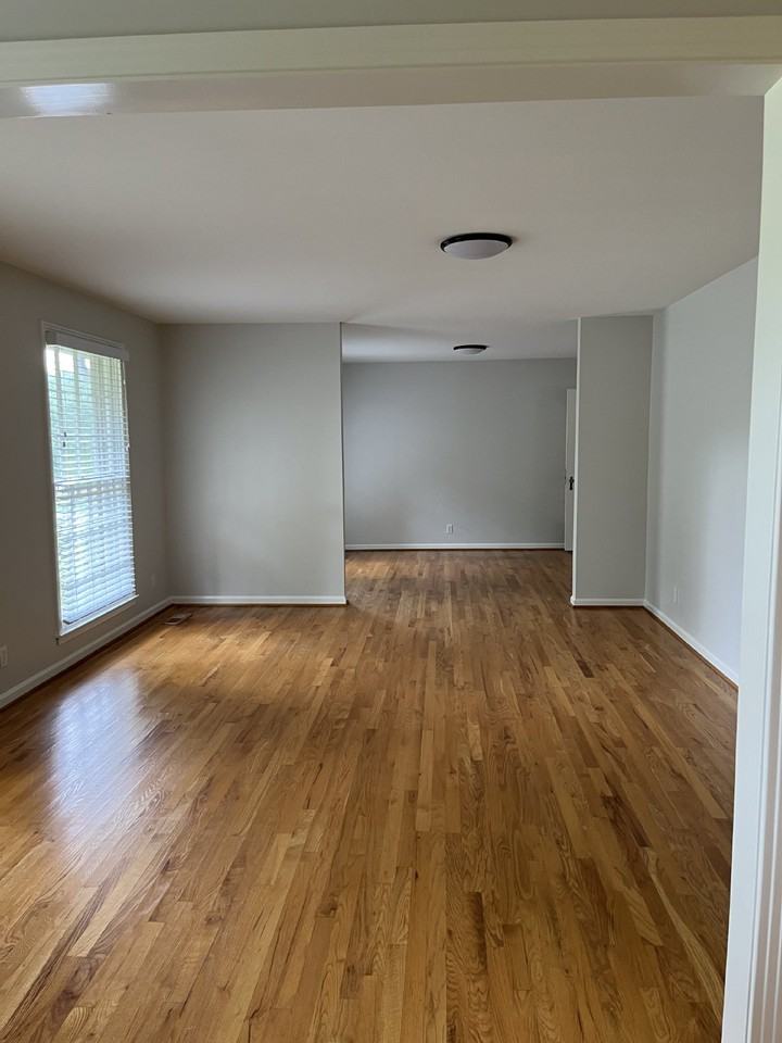 810 Davis Dr - Photo 5 of 37
