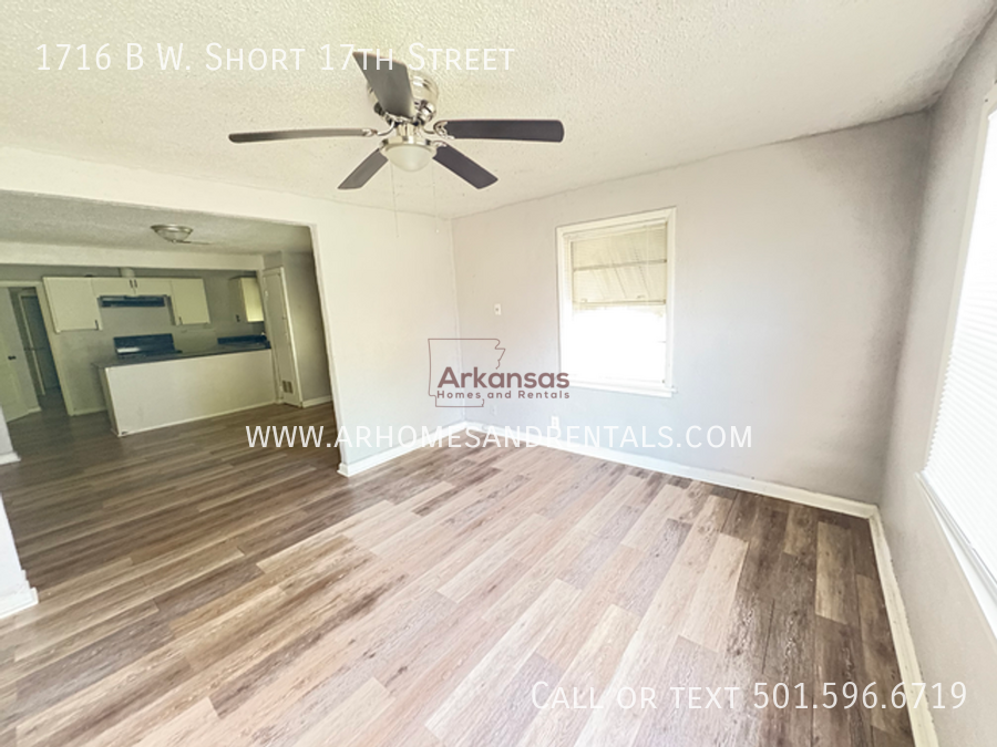 1716 W Short 17th St - Photo 4 of 11