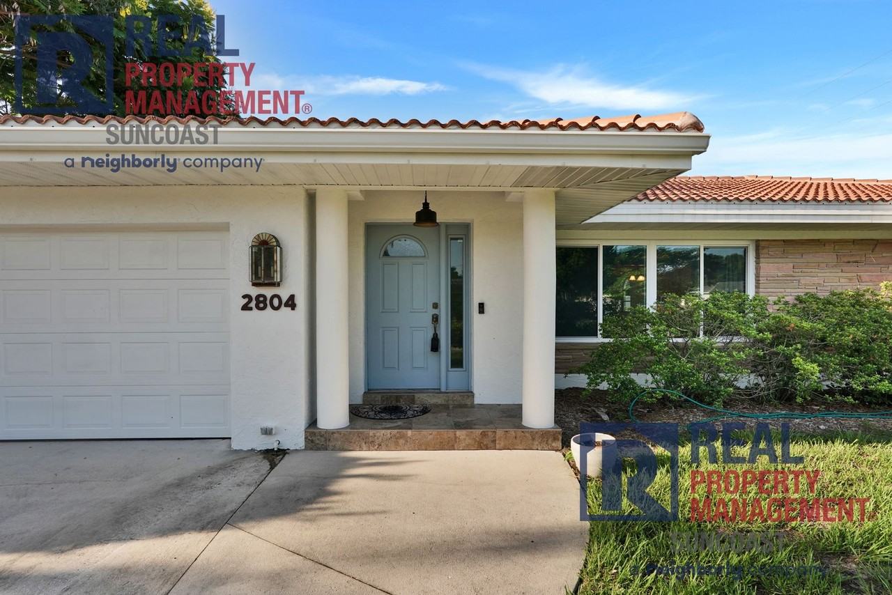 2804 Bougainvillea St - Photo 4 of 38