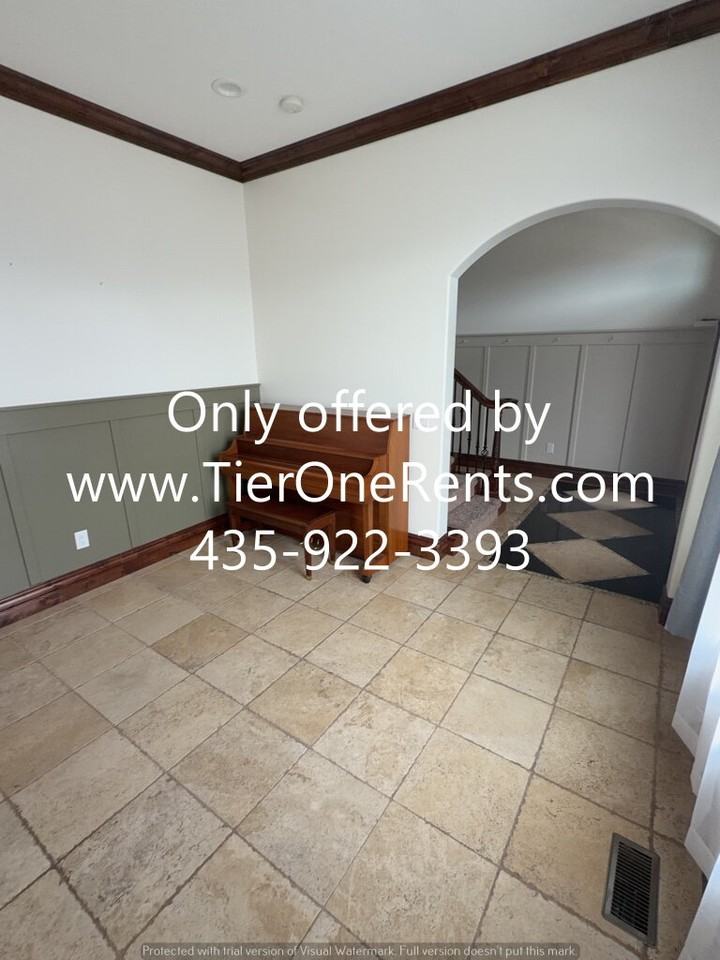11676 S Groves Meadow Cir - Photo 4 of 44