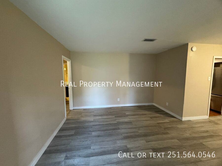 4440 Nicholl Dr - Photo 3 of 22