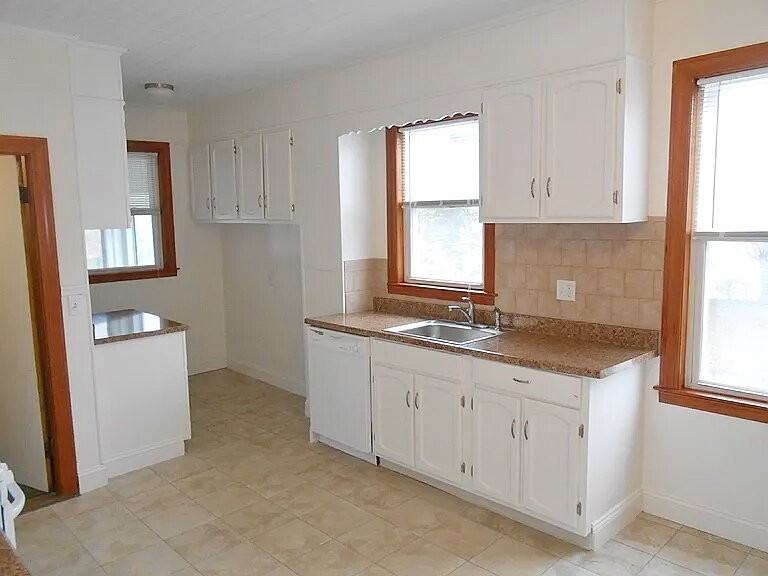 42 Bradford St ## 3 - Photo 4 of 11