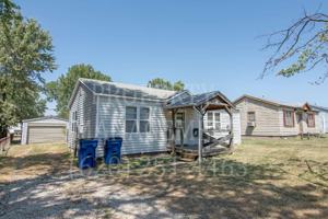 featured image of 1418 Velma Dr