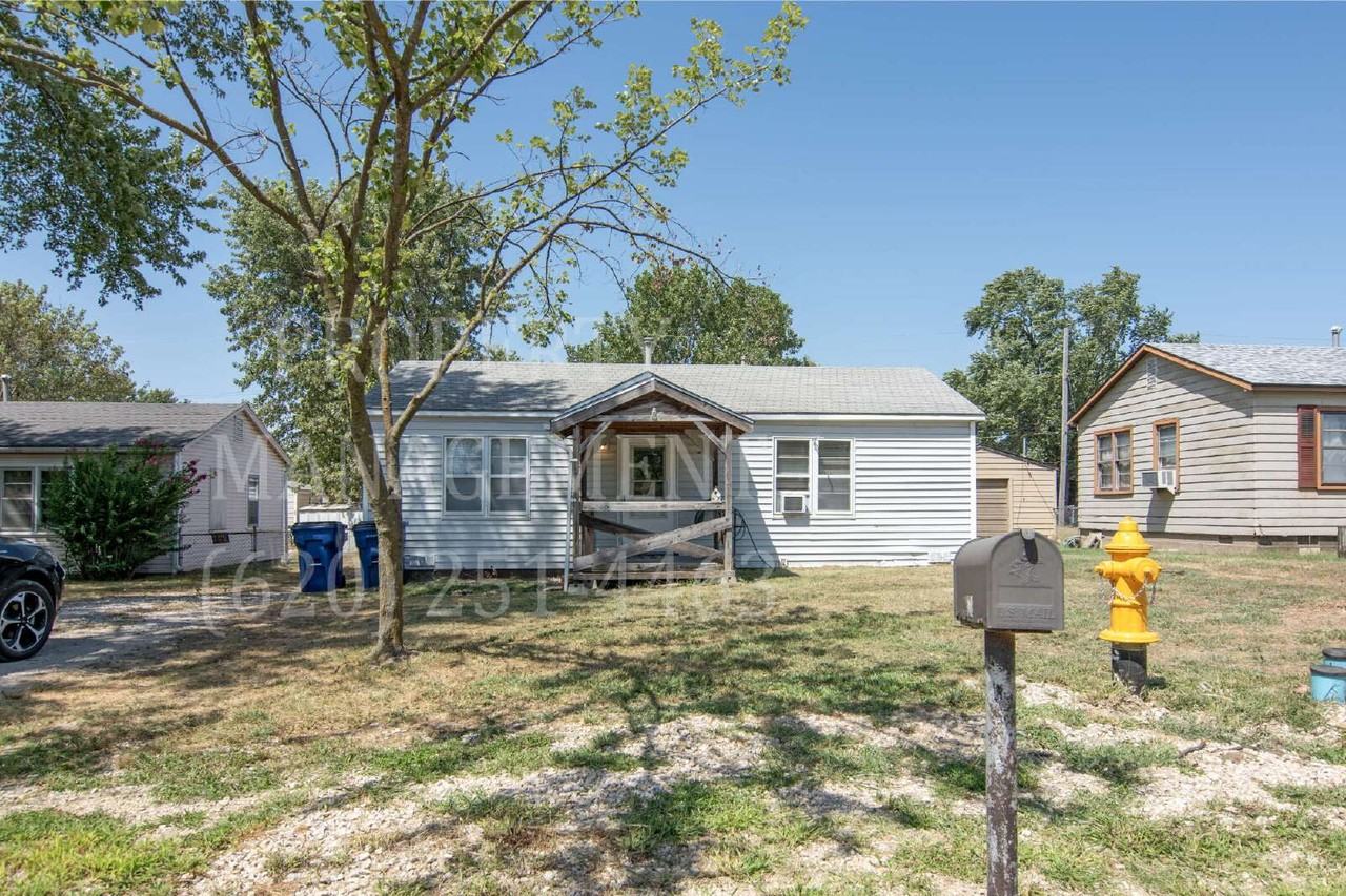 1418 Velma Dr - Photo 6 of 23