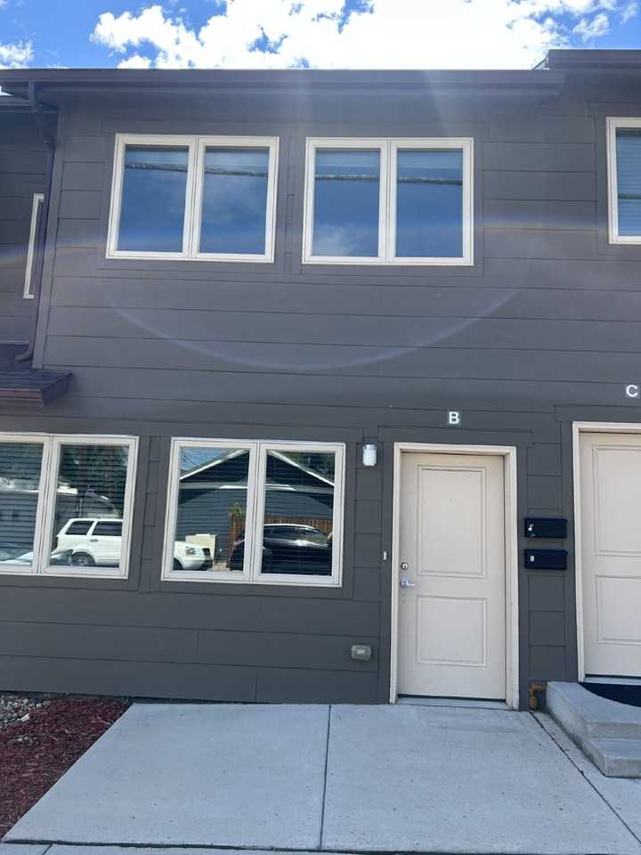 70 W Layton Ave Apt B - Photo 2 of 21