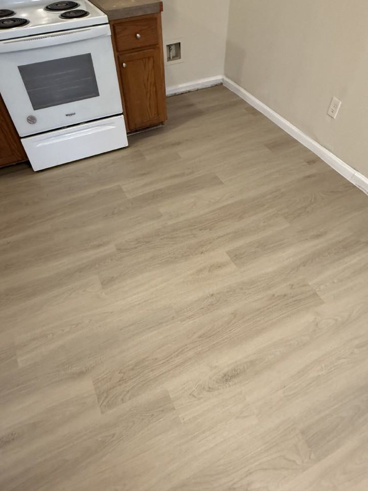 7806 Beckley St - Photo 6 of 11