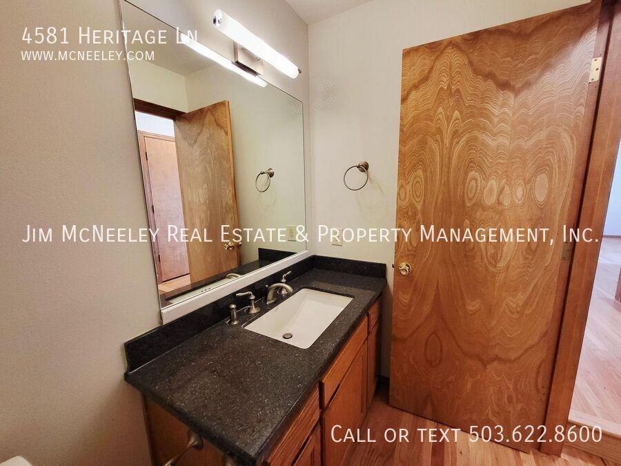 4581 Heritage Ln - Photo 7 of 18