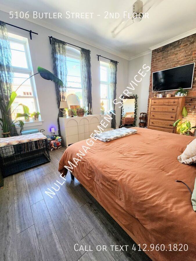 5106 Butler St #2ndFL - Photo 6 of 8