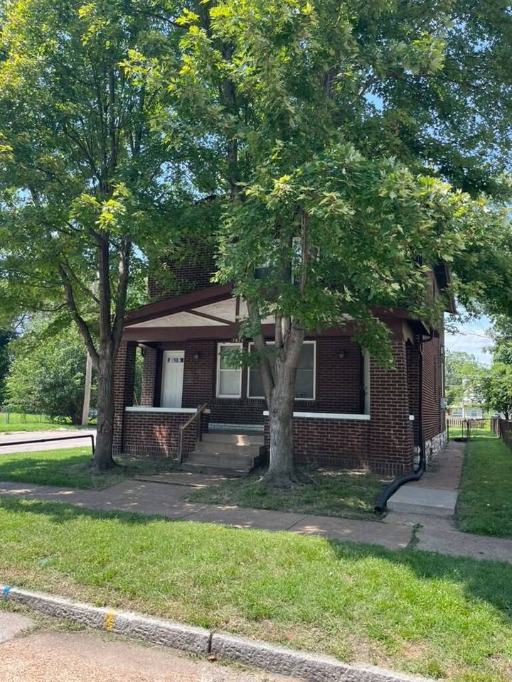 7829 Pennsylvania Ave - Photo 4 of 16