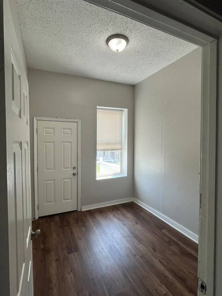 6701 Michigan Ave - Photo 4 of 27