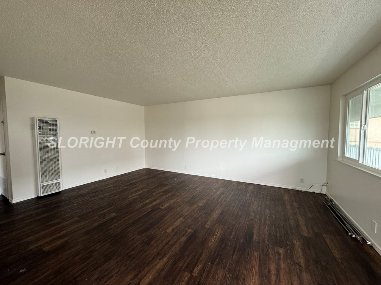 857 Manhattan Ave - Photo 5 of 10