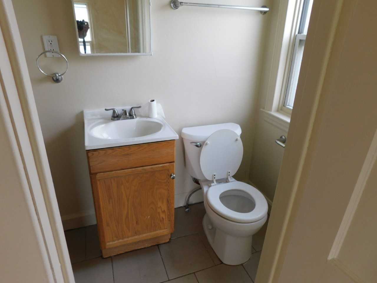 838 Howard St #3 - Photo 3 of 8