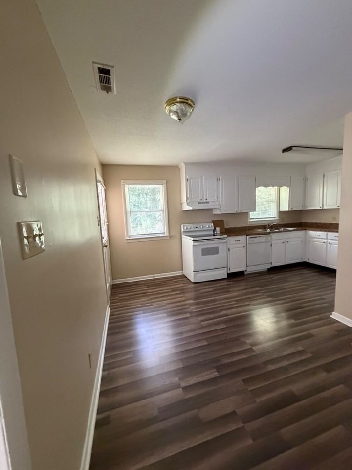 170 Scott Hills Dr - Photo 6 of 19