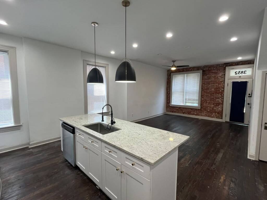 3852 Juniata St - Photo 7 of 18