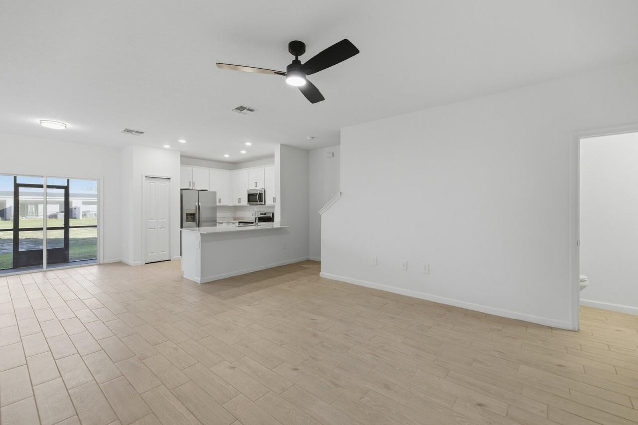 3491 Se 37th Ct - Photo 4 of 24