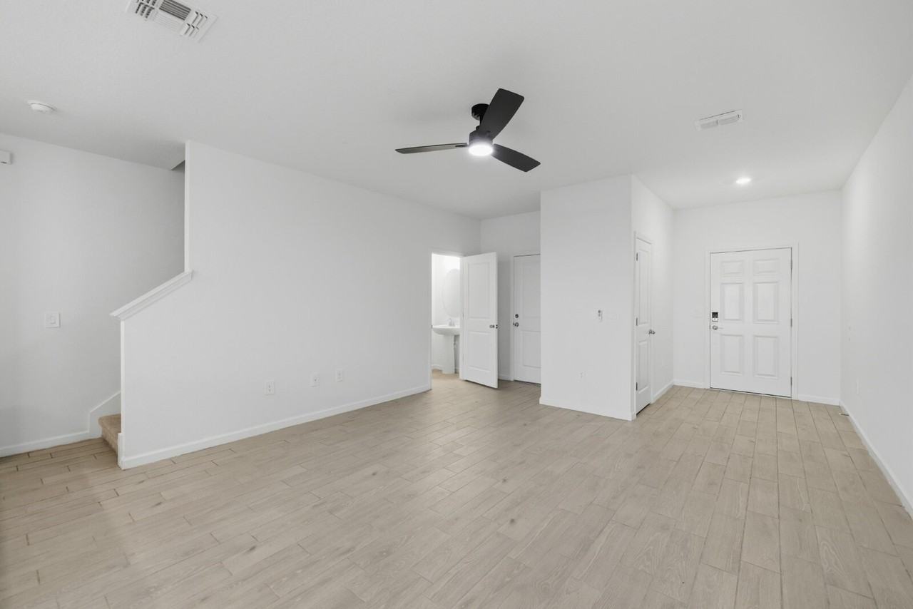 3491 Se 37th Ct - Photo 5 of 24