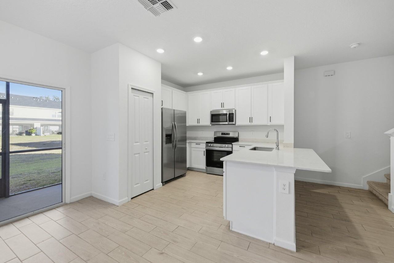 3491 Se 37th Ct - Photo 6 of 24