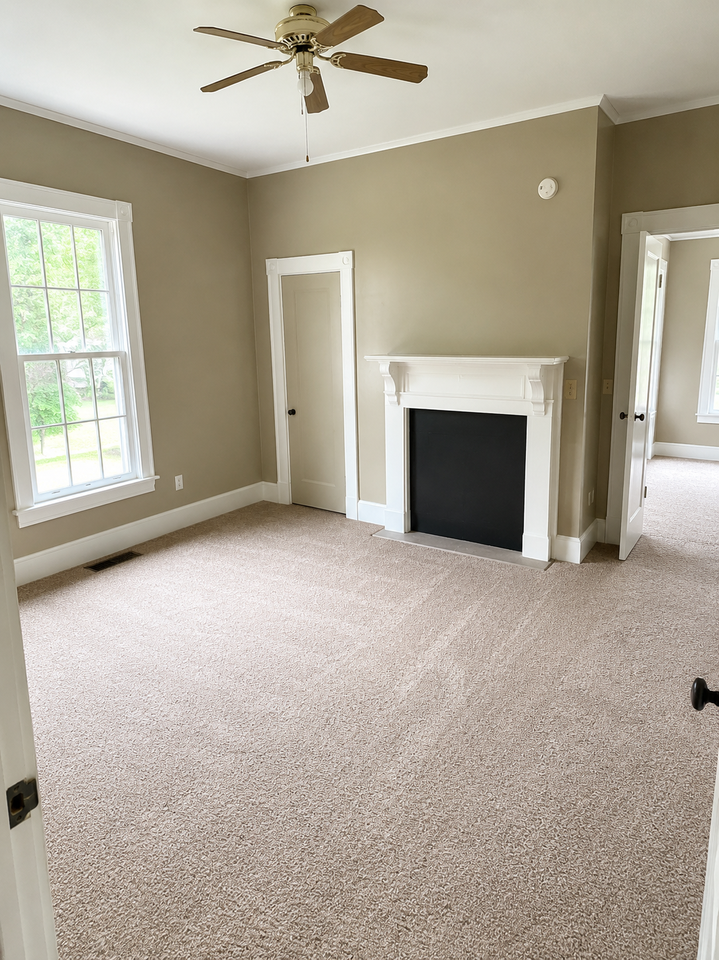 404 Mcgwigan St - Photo 3 of 14