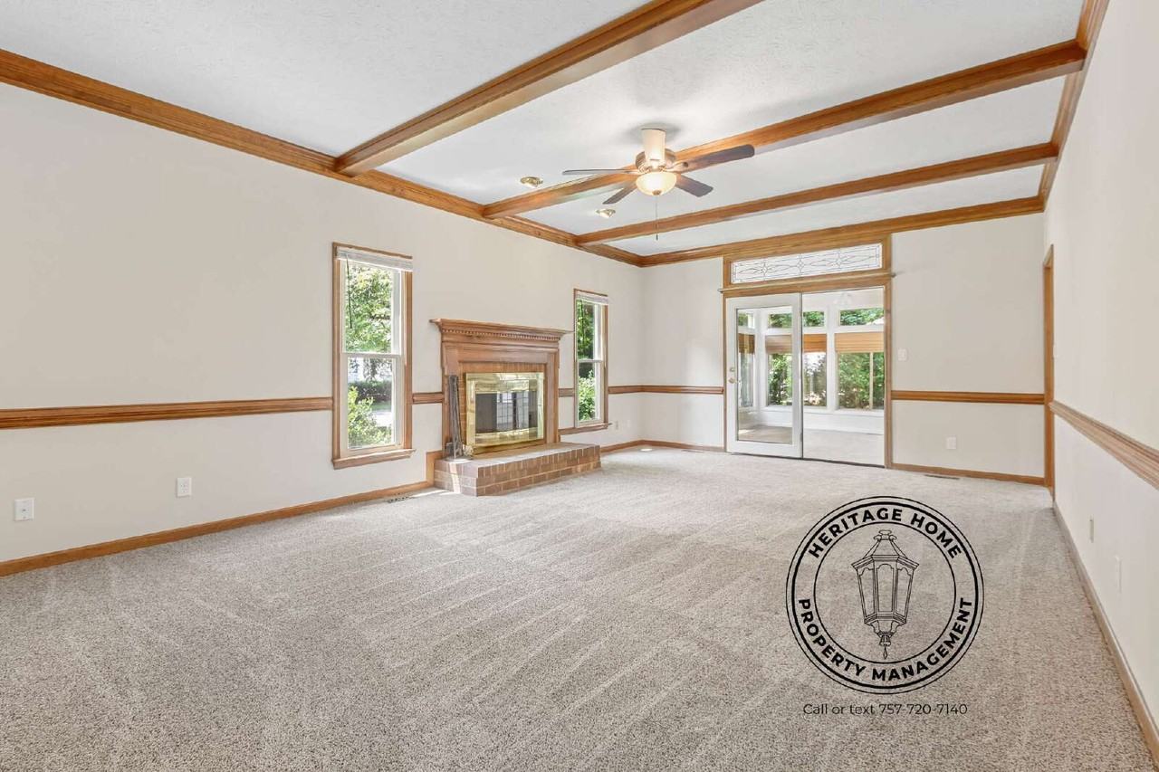 301 Patriot Way - Photo 3 of 46
