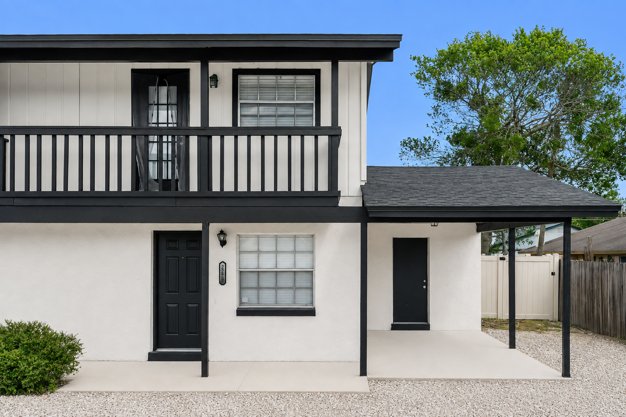 2774 Seahorse Ct