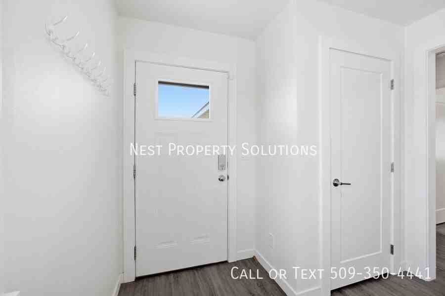 123 9th Ave #8 - Photo 3 of 30