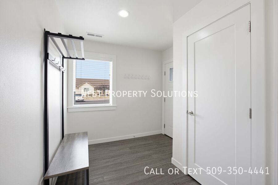 123 9th Ave #8 - Photo 4 of 30