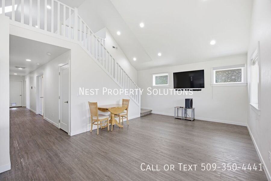 123 9th Ave #8 - Photo 5 of 30