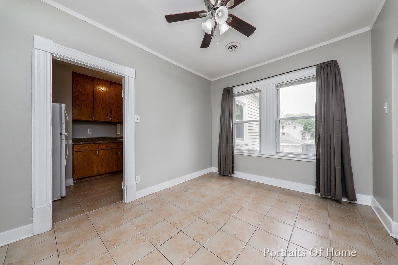 812 S Jefferson St - Photo 4 of 11