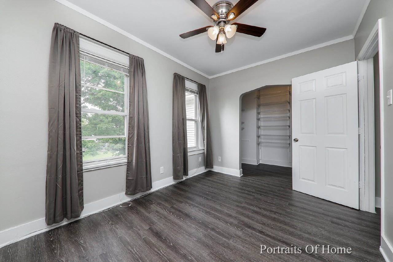 812 S Jefferson St - Photo 6 of 11