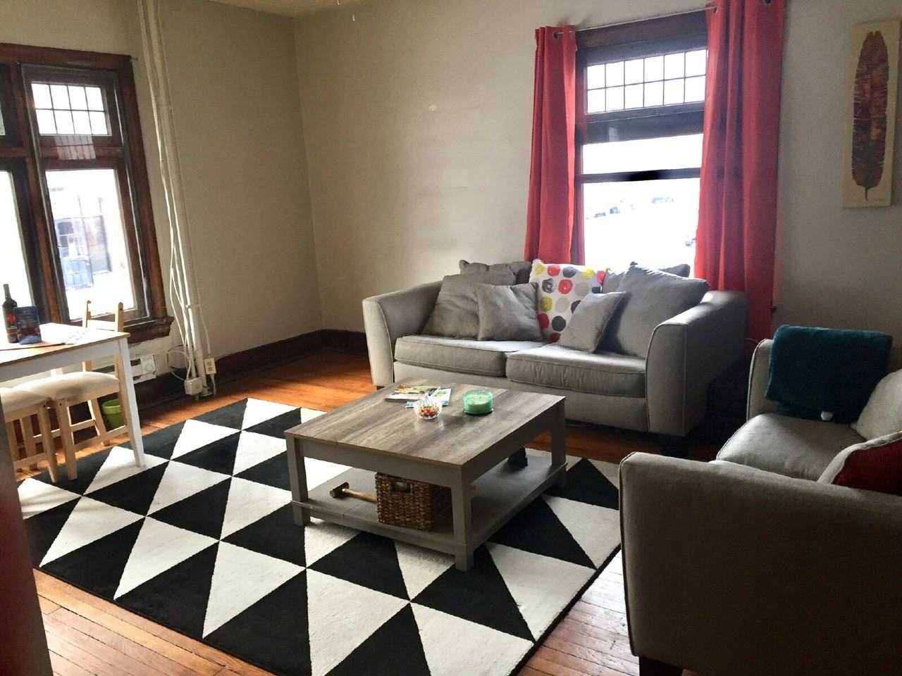 103 E 9th St #32 - Photo 3 of 10