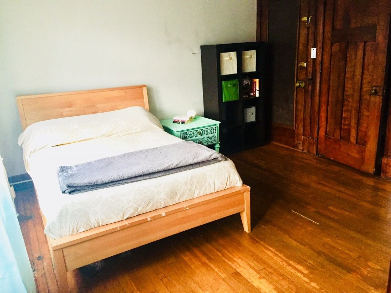 103 E 9th St #32 - Photo 5 of 10