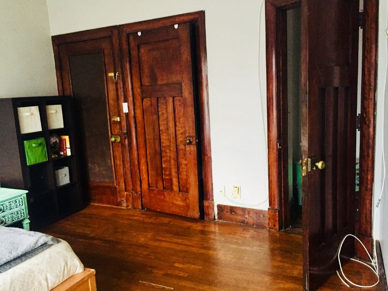 103 E 9th St #32 - Photo 6 of 10