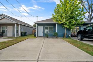 403 E Avenue G - Photo 1 of 1