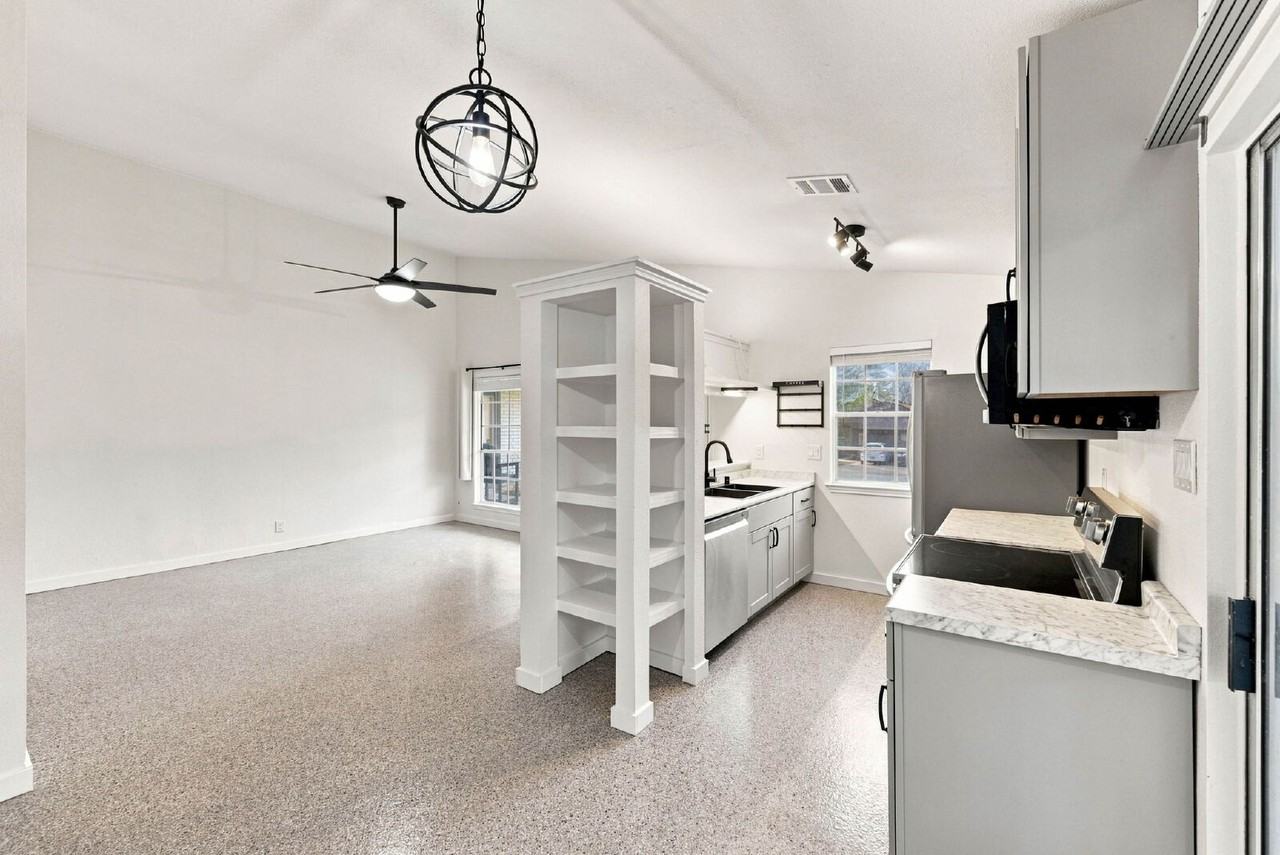 12225 Ridge Crown St - Photo 6 of 17