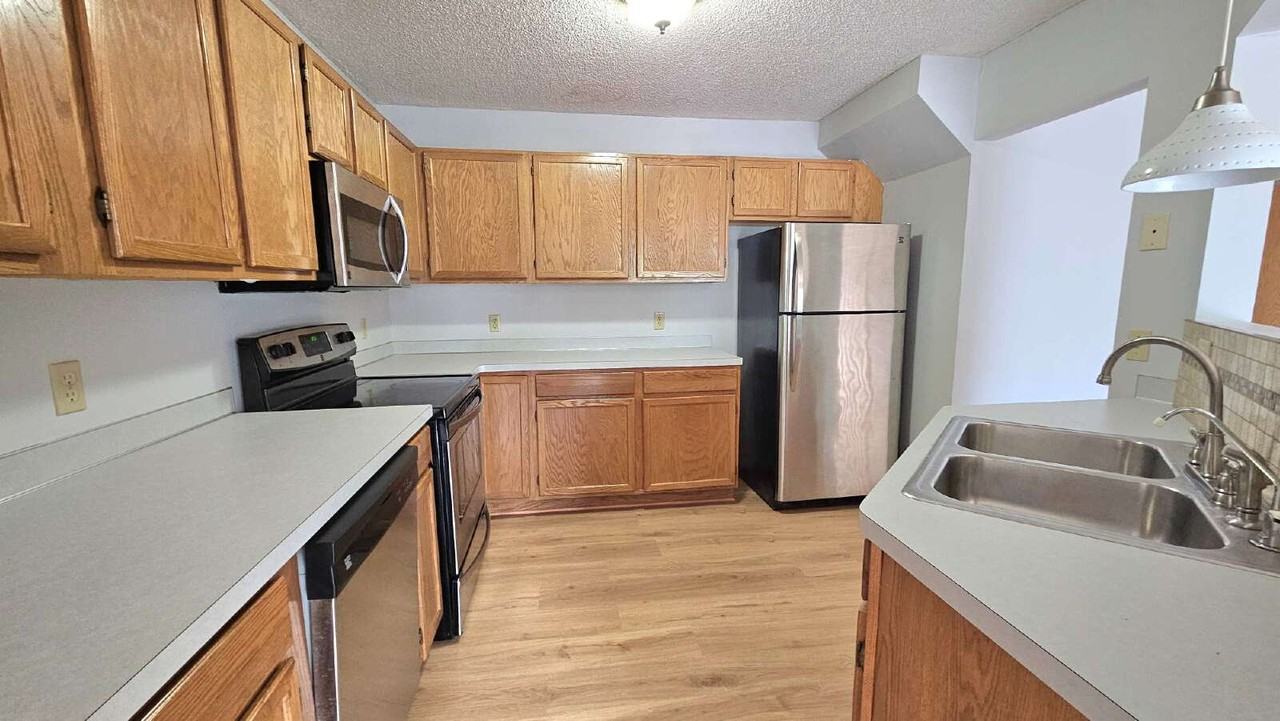 12975 Harriet Ave S - Photo 3 of 14