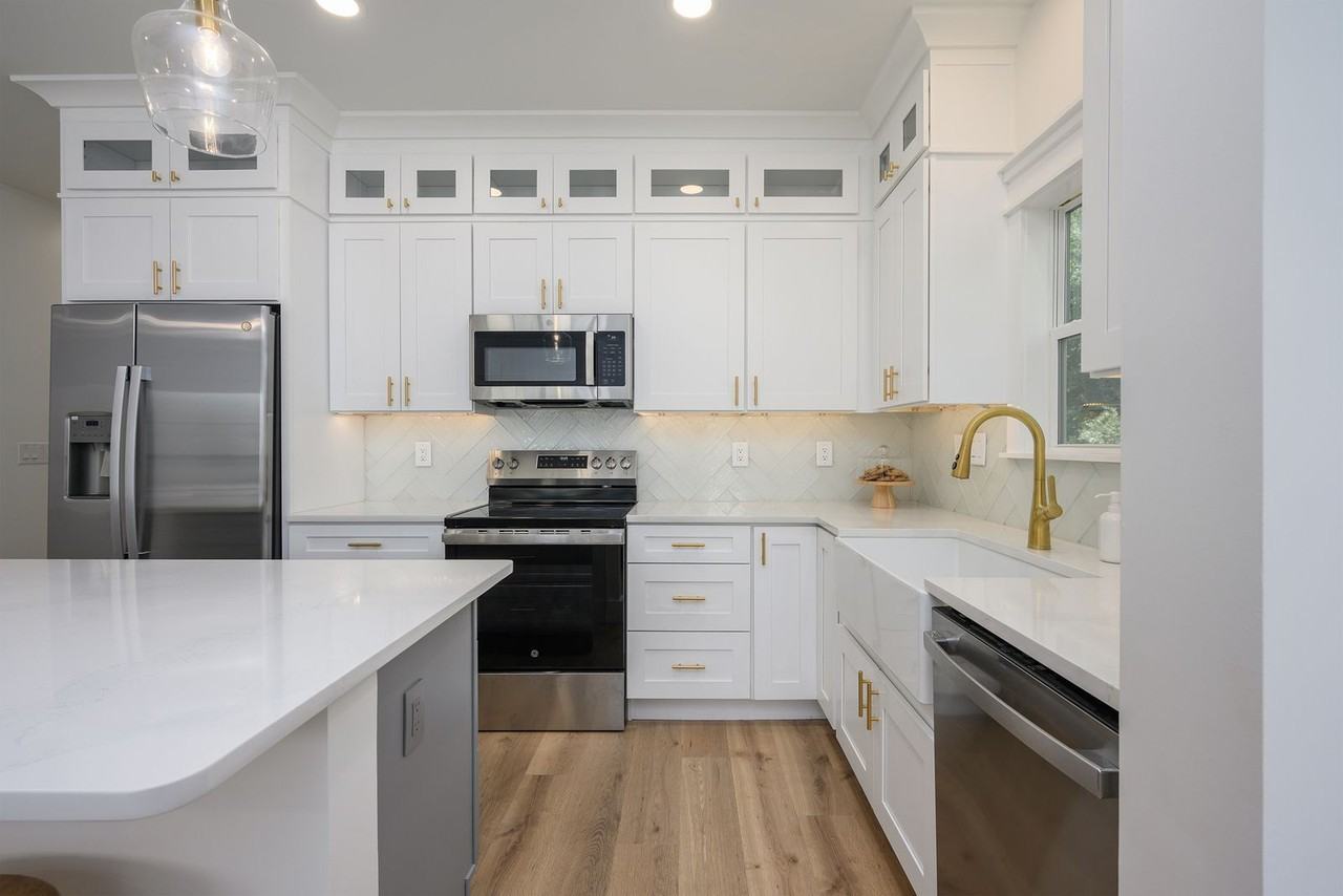 220 Olive Shell Ct - Photo 5 of 17