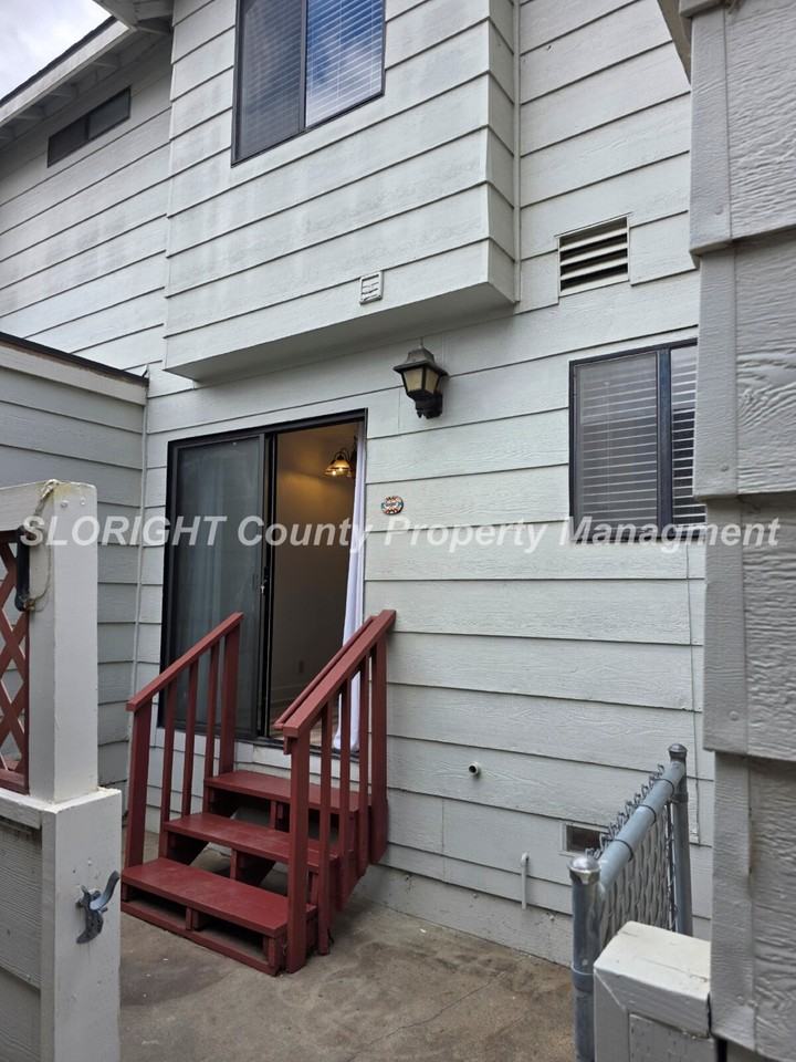 365 N Chorro St - Photo 3 of 12