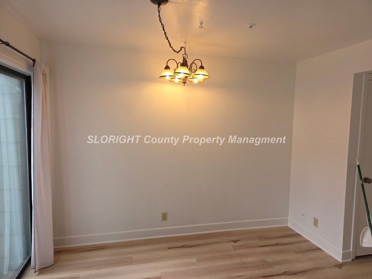 365 N Chorro St - Photo 5 of 12