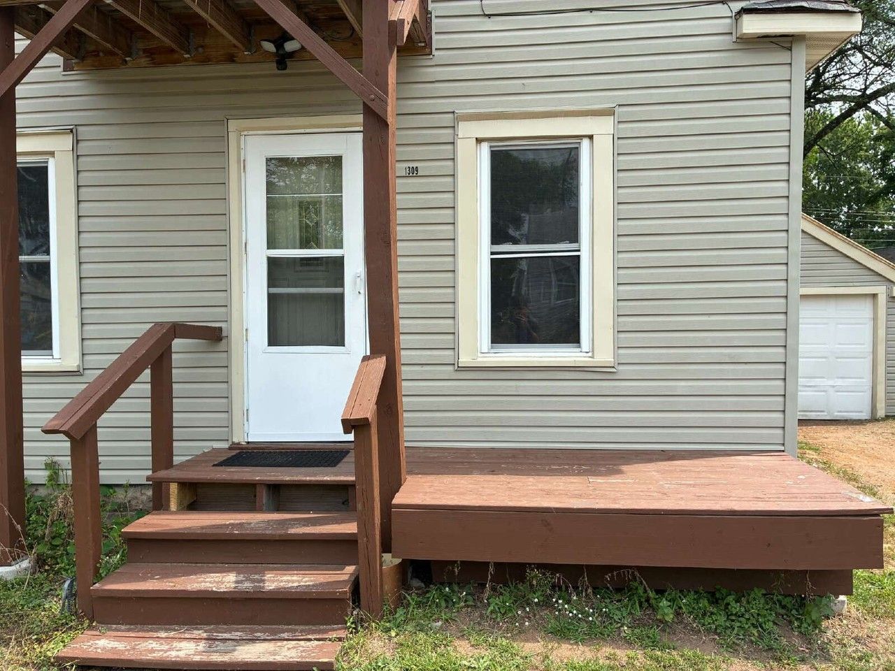 1309 Snelling St - Photo 4 of 15