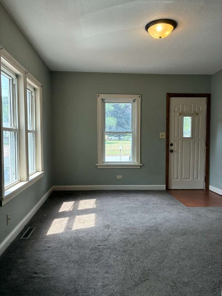1309 Snelling St - Photo 6 of 15