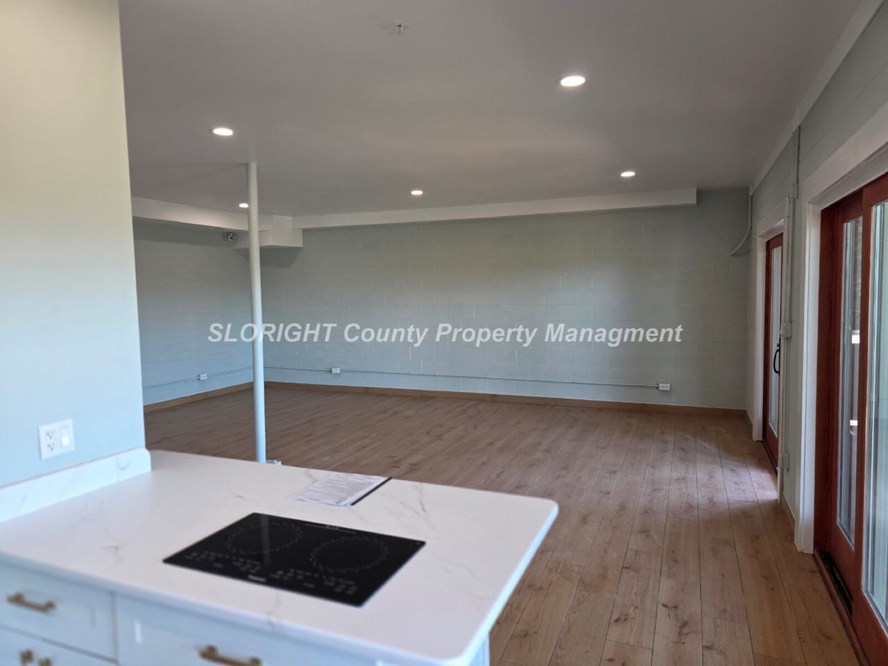 1010 Rimrock Ln - Photo 4 of 16