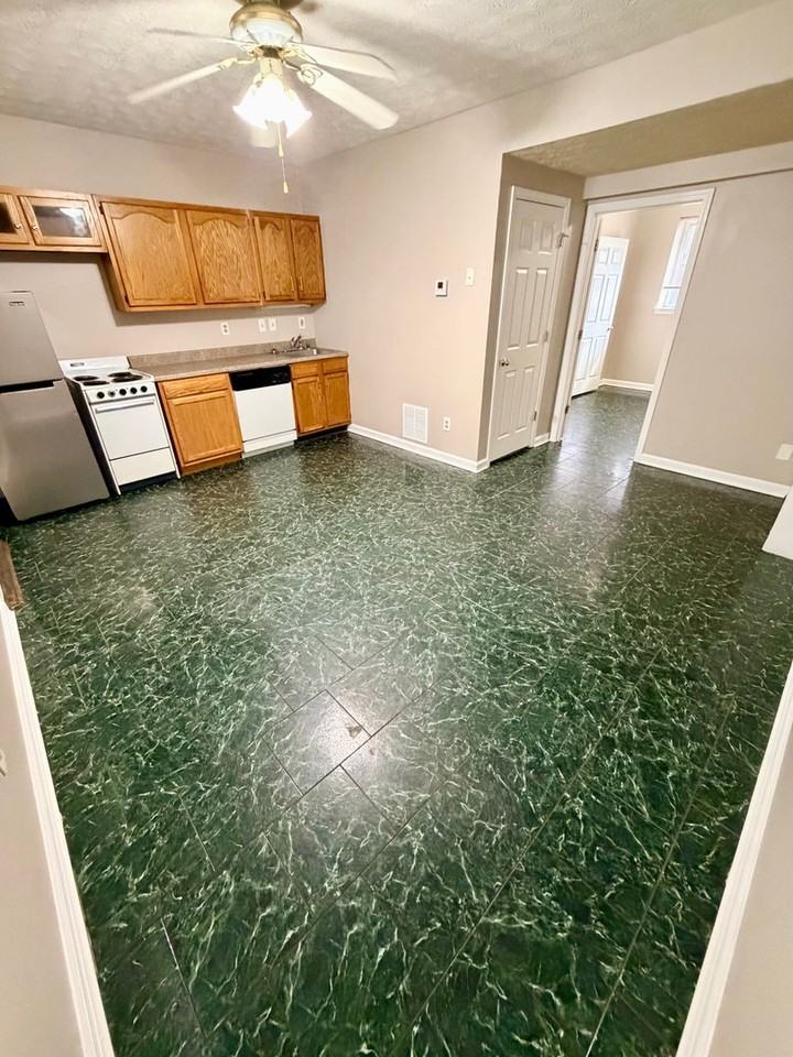 139 Macey Ave #NN - Photo 2 of 13