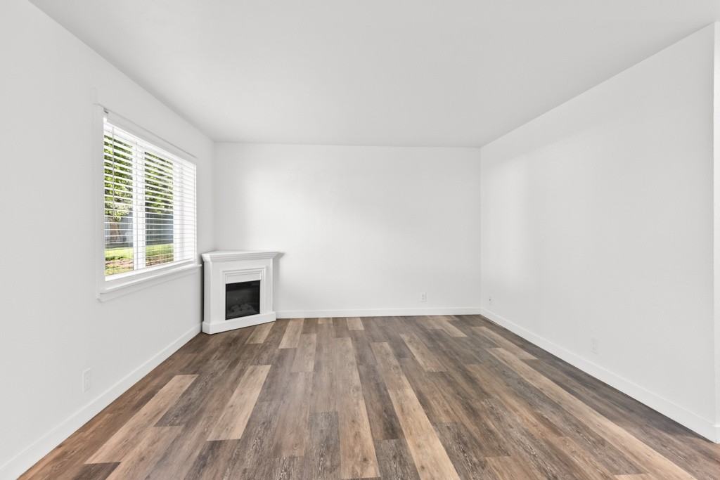 Sienna Pointe - Photo 6 of 19