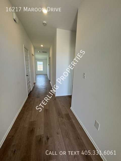 16217 Maroon Dr - Photo 3 of 21